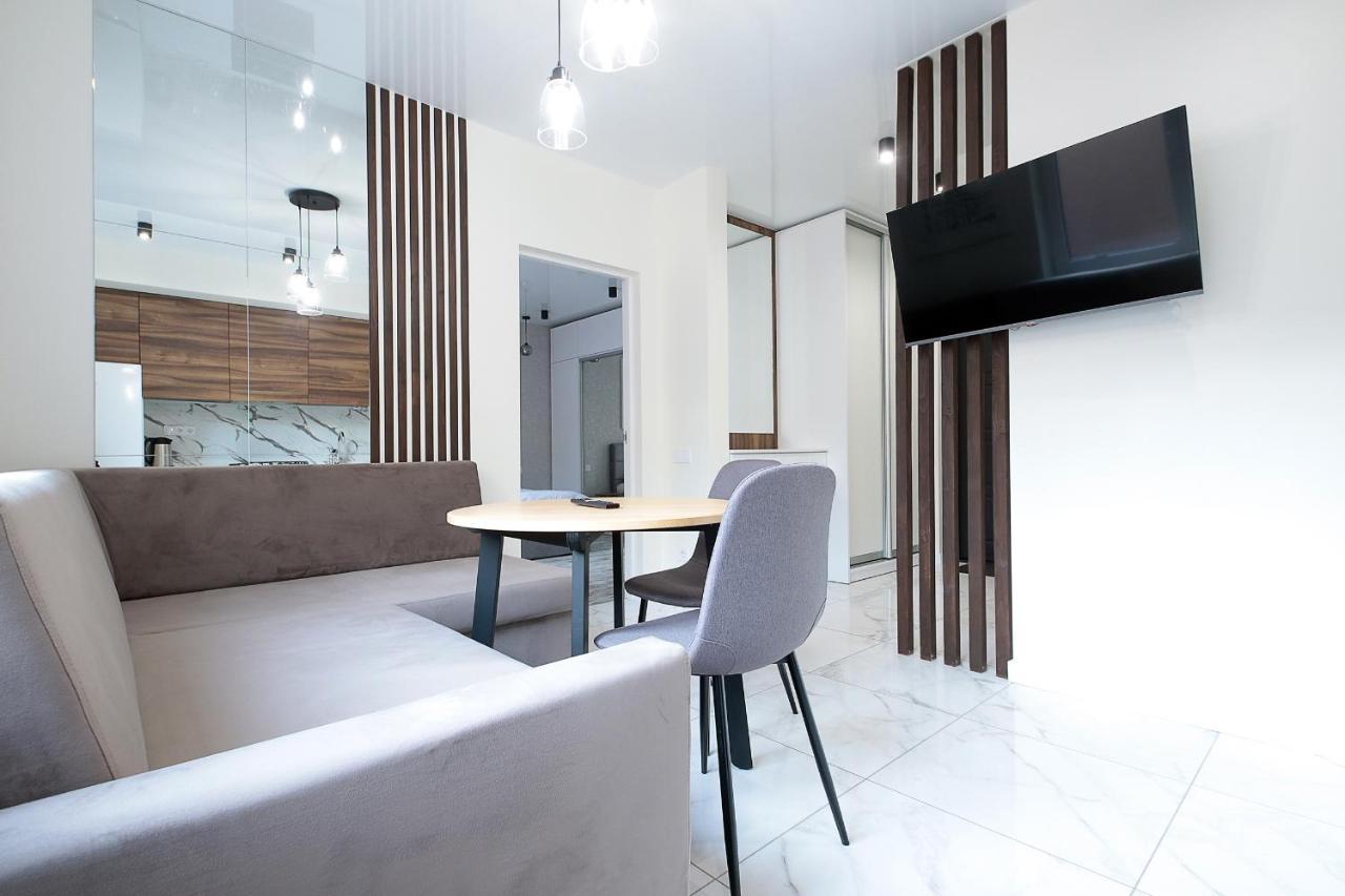 Luxury Nest Lviv Center Apartment Exterior photo