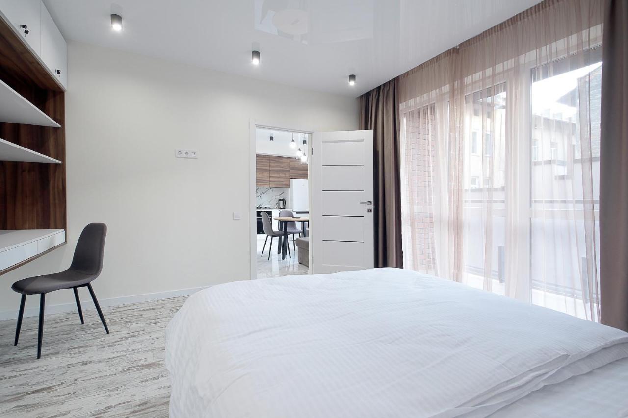 Luxury Nest Lviv Center Apartment Exterior photo