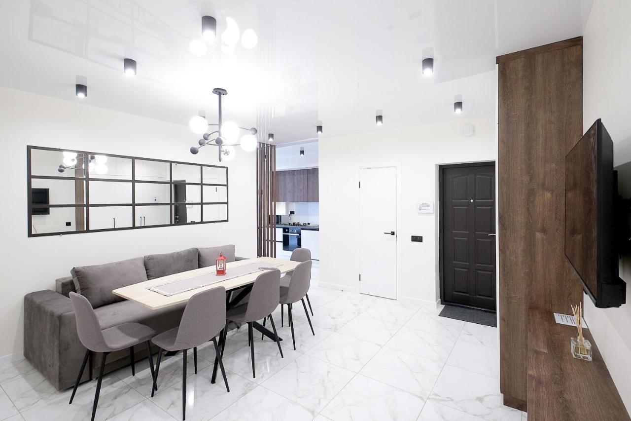 Luxury Nest Lviv Center Apartment Exterior photo